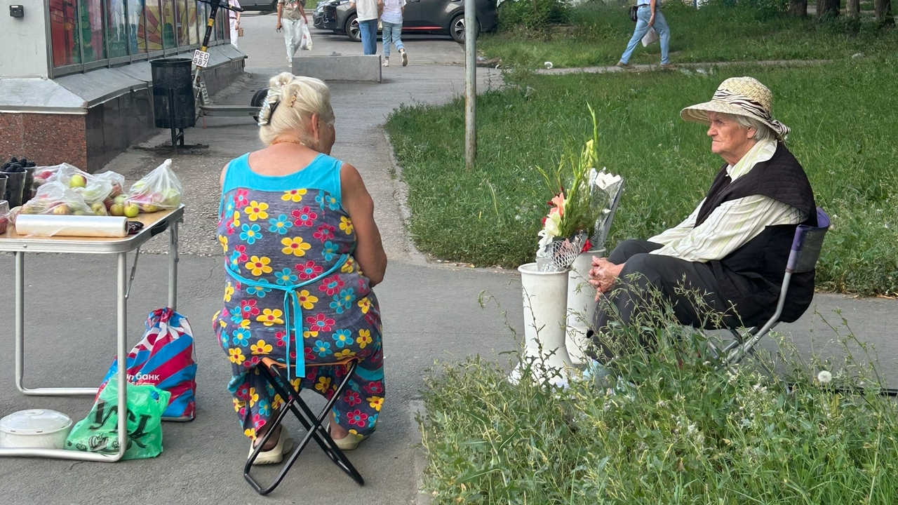 «Магнитам» и «Пятерочкам» осталось недолго: россияне торопятся за покупками в другой супермаркет — продукты лучше, а цены — как из 2010-го Два крупнейших игрока российского ритейла, «Пят...