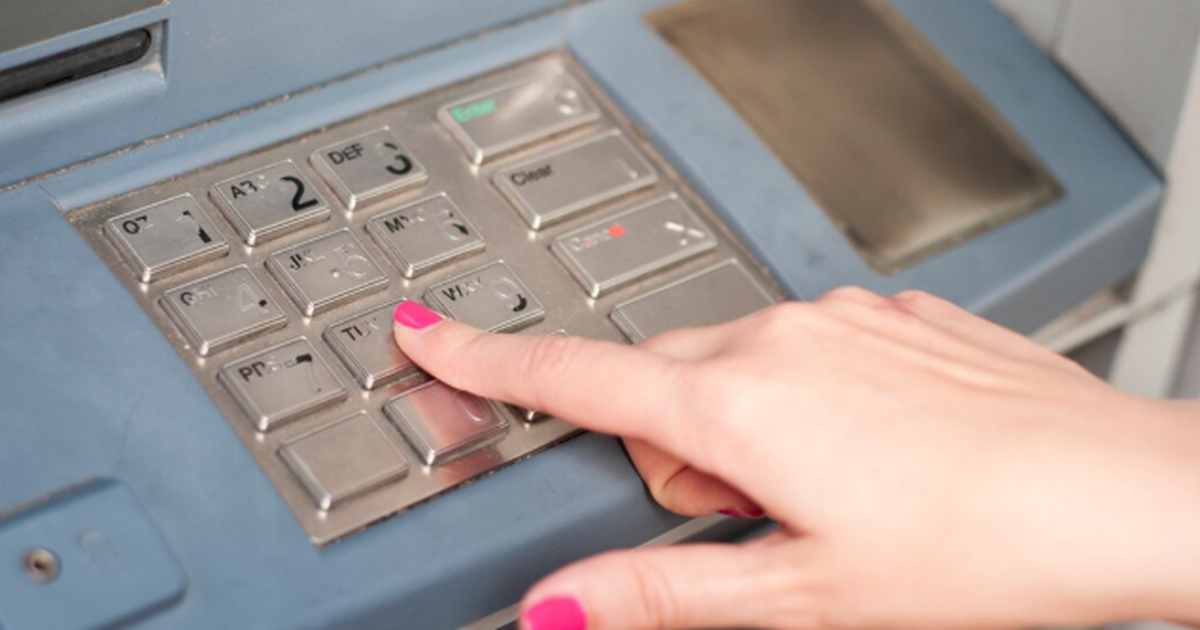 «Снял деньги с накопительного счета и заблокировали доступ к мобильному банку» - почему так происходит и что делать Все чаще клиенты ловят «заморозку» из‑за перево...