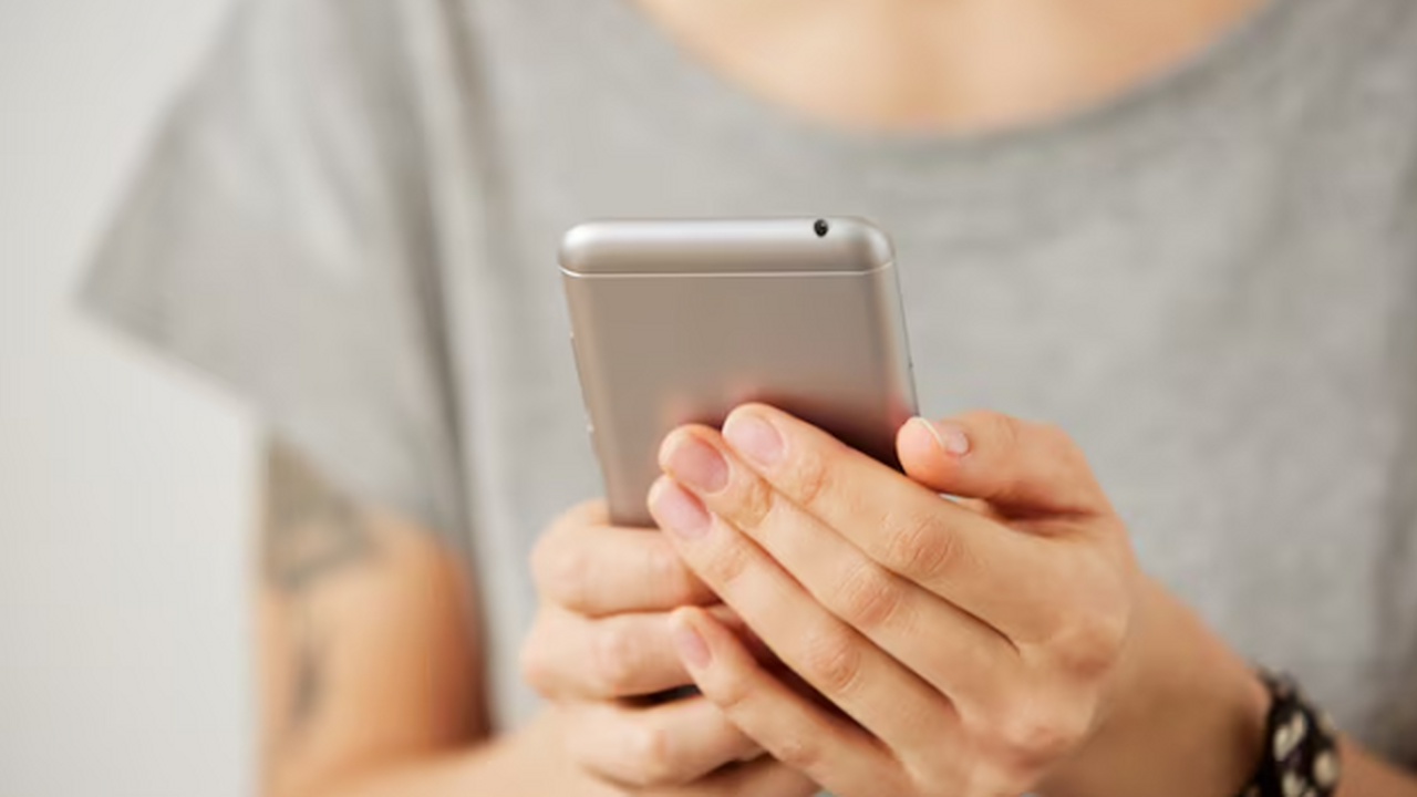 Пользователей смартфонов с Android настигли массовые сбои после обновления: телефоны перестают работать Апдейт Android «посадил» Pixel: пользователи жа...