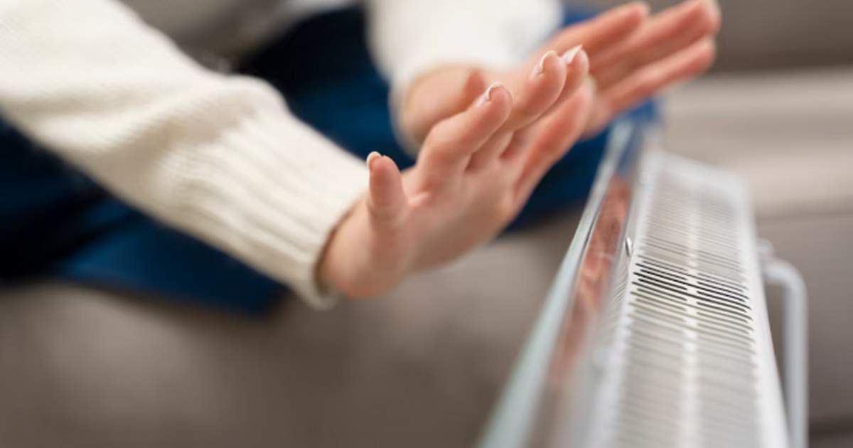 Простой способ сделать дом теплее: в итоге в квартире будет как летом - лайфхак из Канады Как сохранить тепло в квартире зимой: советы дл...