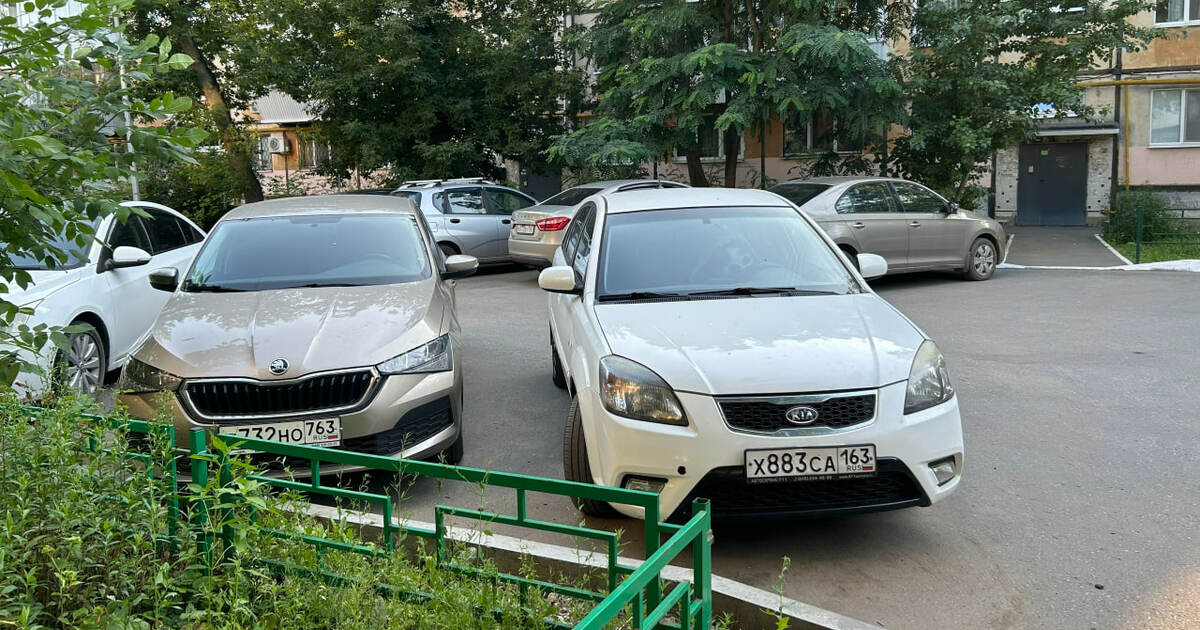 В Самаре разгорелся скандал из-за шлагбаума у парковки на 22 Партсъезда В Самаре разгорелся конфликт вокруг парковки у ...