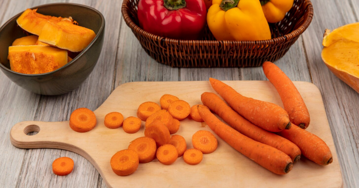 В томатах и моркови обнаружили следы лекарственных препаратов из сточных вод Учёные из Университета Джонса Хопкинса обнаружи...