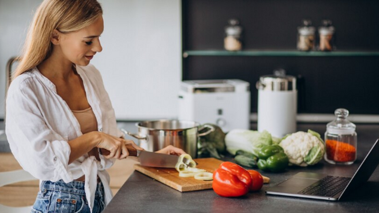 Как избавиться от химии в курином мясе: работник птицефабрики посоветовал — должна знать каждая хозяйка Как минимизировать содержание химикатов в курин...