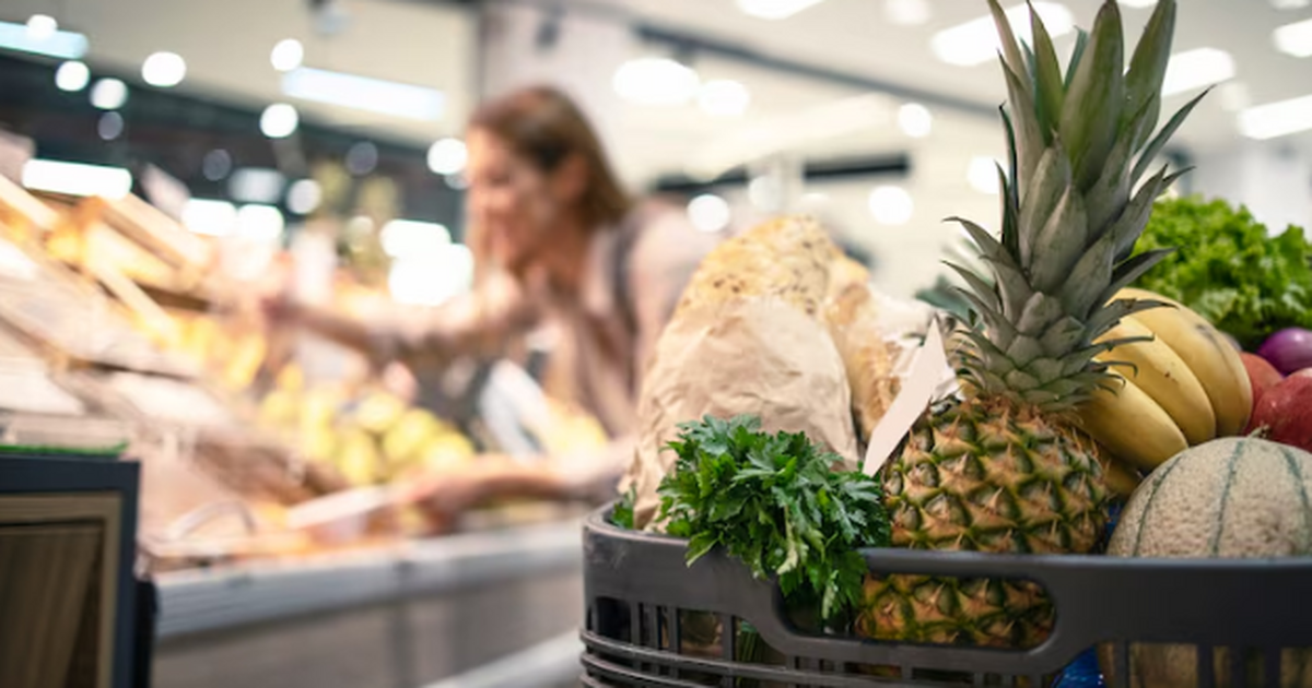 Зашли в «Светофор» за бюджетной посудой и празд...