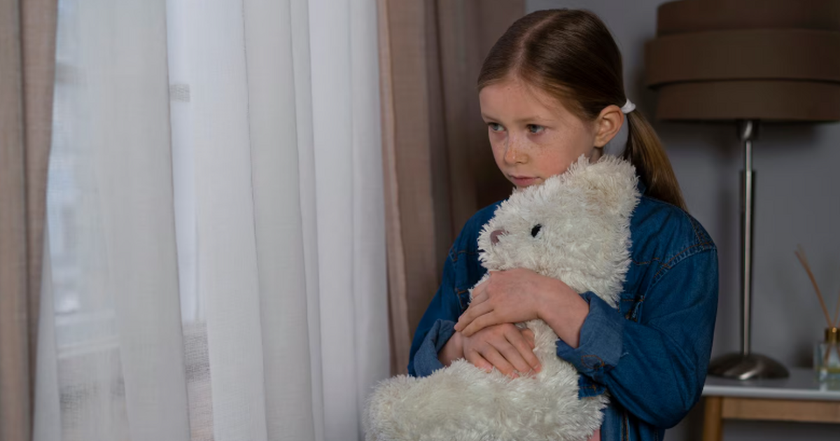 Исследование: детское одиночество повышает риск деменции на 40% Переживание одиночества в детстве связано с уск...