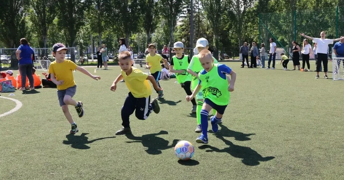 По итогам соревнований победителем стала команд...