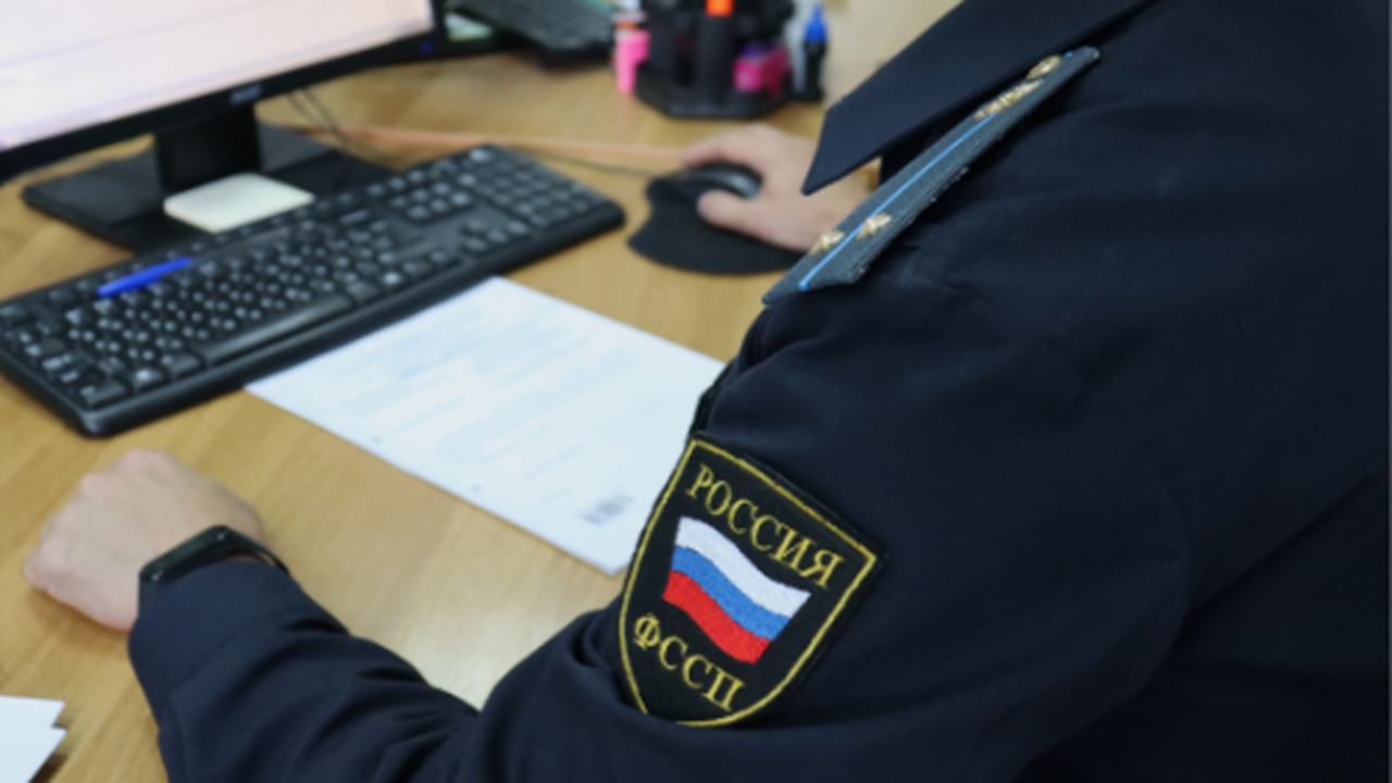 Жителя Самары задержали за попытку дать взятку приставу За взятку самарец пытался добиться снятия арест...