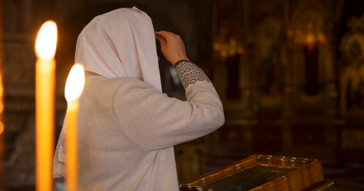 В храме Девяти мучеников Кизических в Москве за...