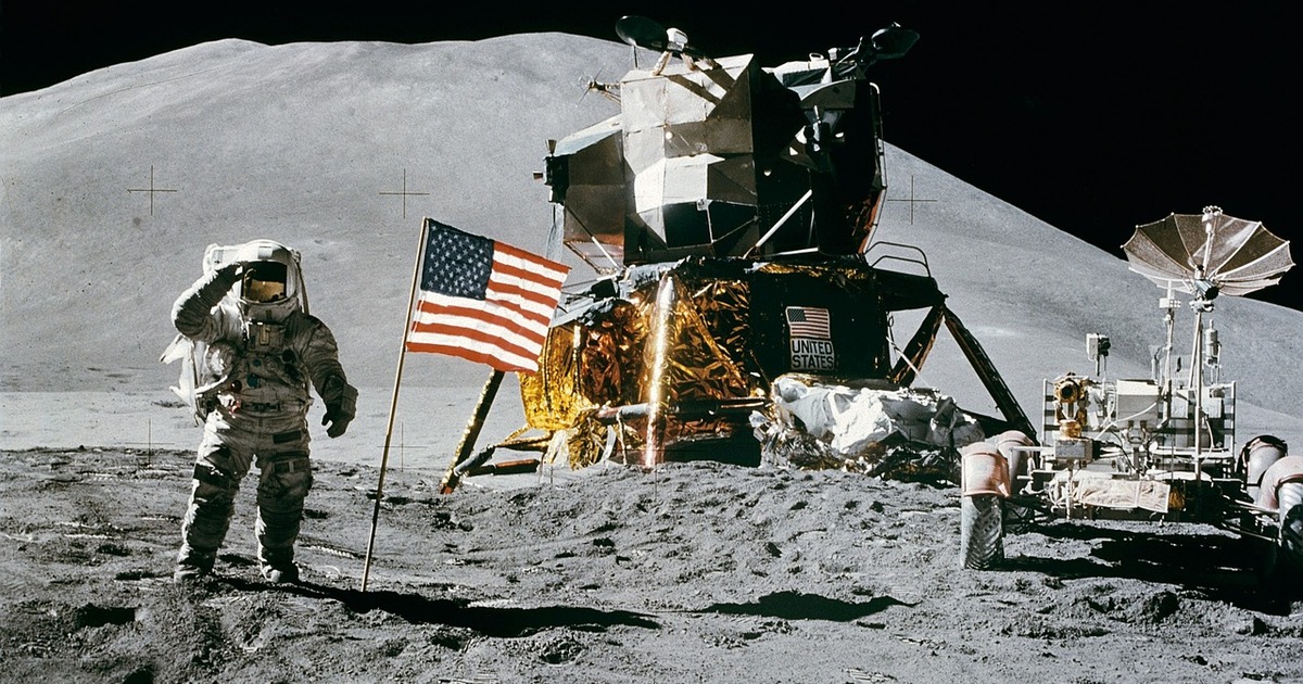 NASA ответило на сомнения Ким Кардашьян о высадке на Луну В космическом ведомстве в очередной раз отвергл...