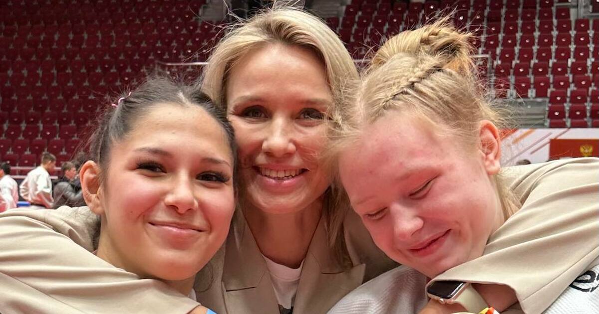 Золото завоевали Анна Мадьянова и Полина Культе...