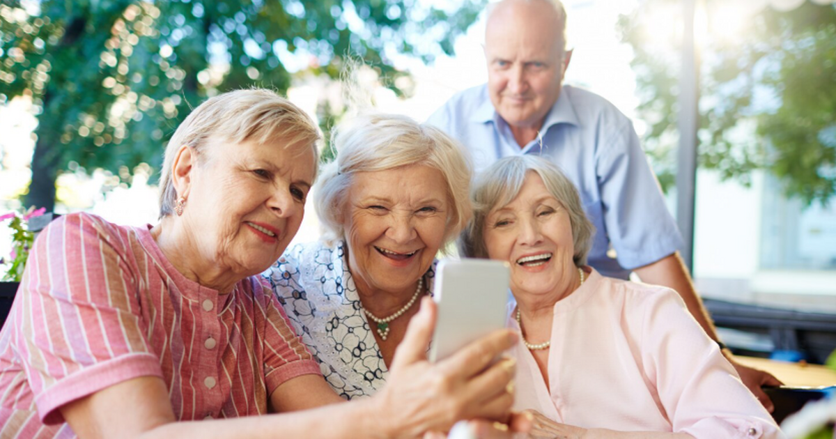 Ученые выяснили: эти привычки до 8 лет сохраняют молодость мозга Мозг может стареть не по паспорту.