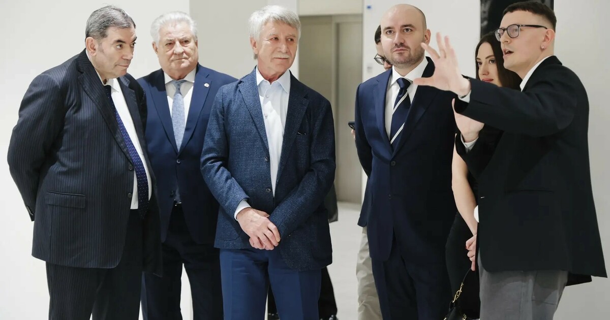 За последний год он сократил своё состояние при...