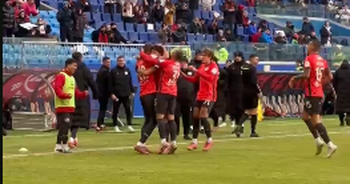 Всего одно очко отделяет тольяттинцев от зоны п...