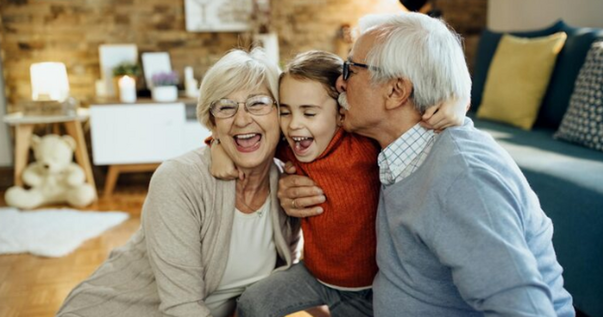 Почему взрослые дети холодны к родителям и как ...