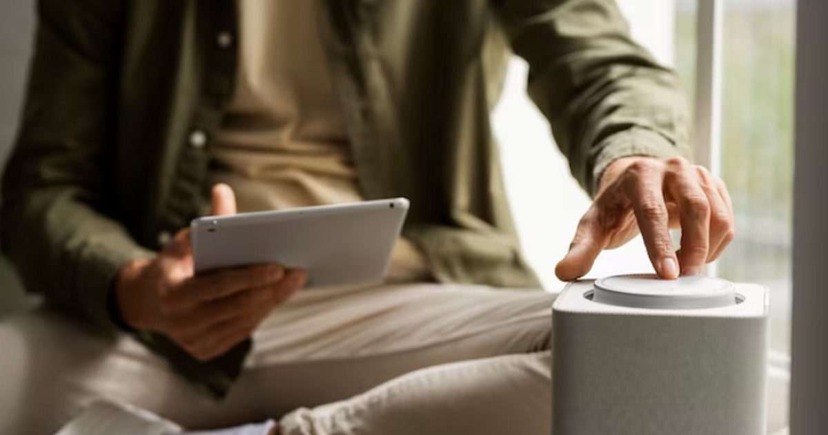 Эксперт предупредил о слежке через обычные домашние приборы IT-эксперт Владимир Зыков рассказал RT, как умн...