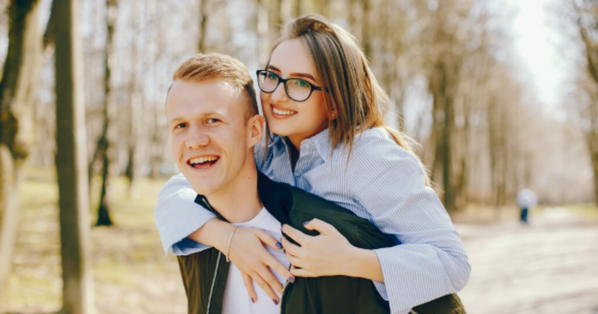 Поколения и отношения: как россияне знакомятся,...