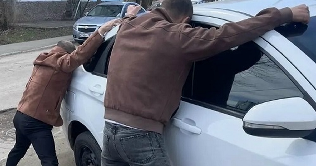 Рейд прошел на территории жилого сектора в сель...