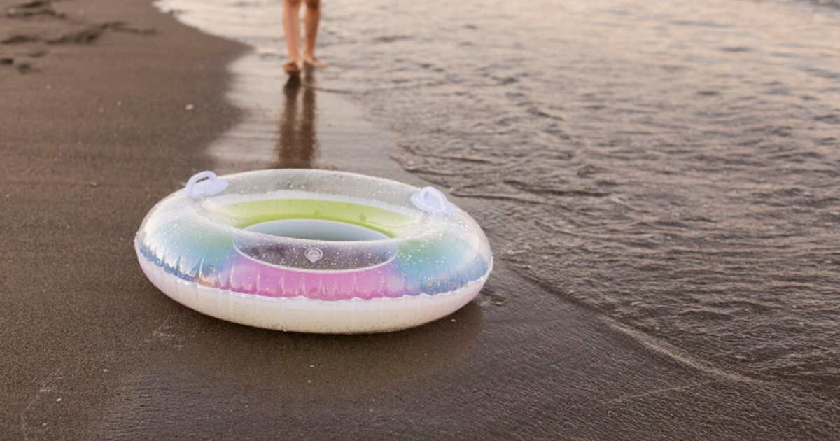 Туристы начали скупать надувную резину перед поездками в Калининград Калининград вошёл в топ направлений, а туристы ...