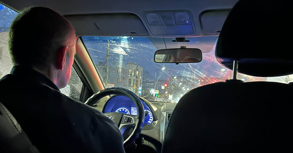 Стали известны штрафы ГИБДД за ПДД: что грозит водителям в 2026‑м году С 1 января 2026 года в России вступят в силу об...