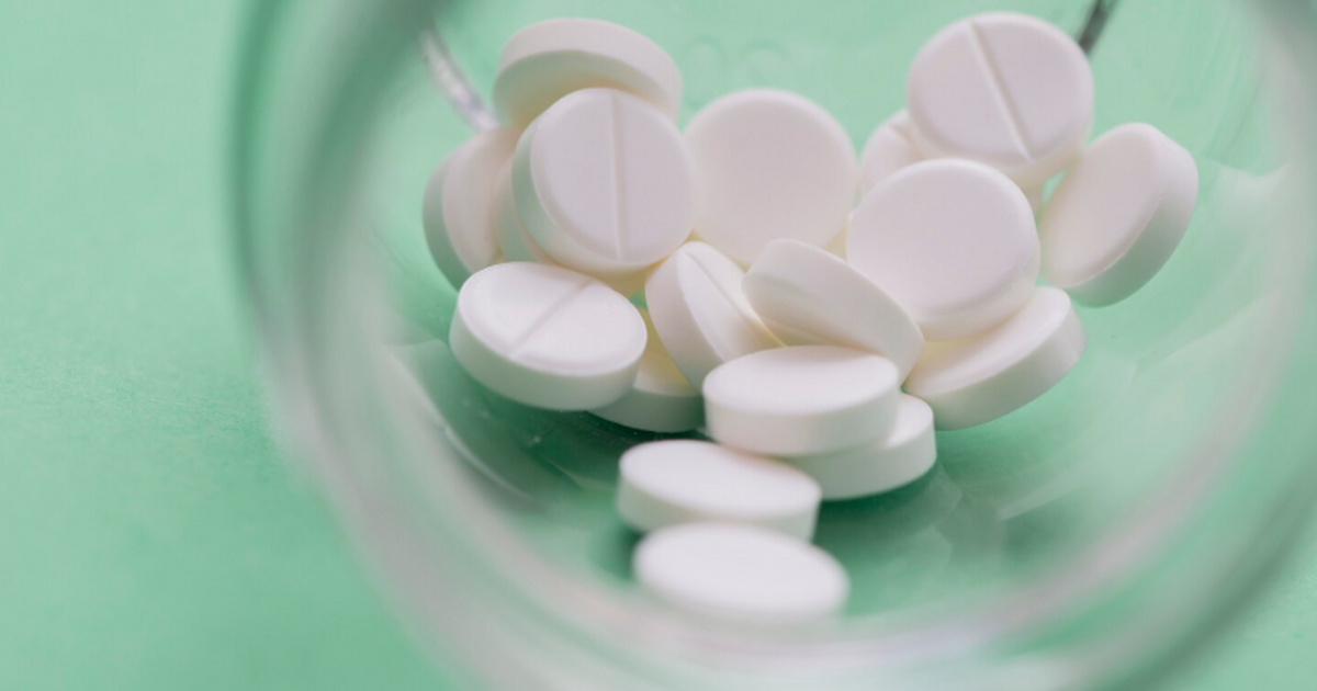 Врач Ткачева: пожилые пациенты допускают две опасные ошибки с лекарствами Пожилые люди — одна из самых уязвимых категорий...