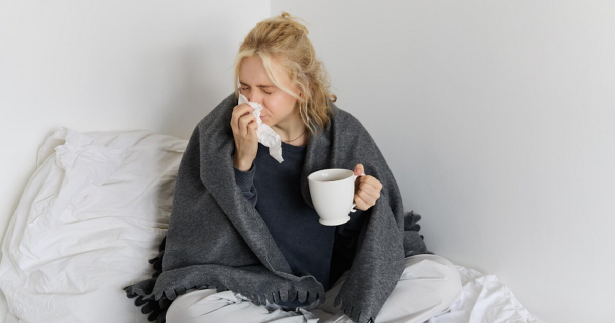 Врач Шахмарданов: если простуда длится две-три недели, то это пневмония Врач Шахмарданов рассказал «Газете.Ru», когда з...