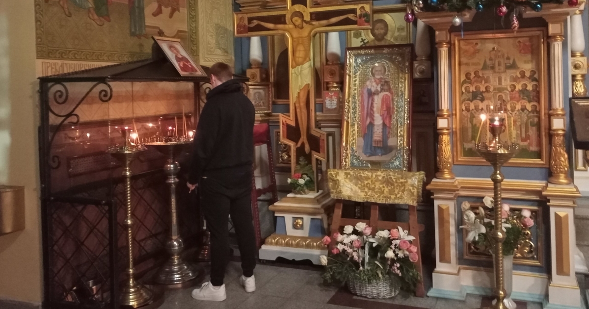 Можно ли заходить в храм в шортах: священник дал ответ Священник рассказал, допускается ли посещение п...