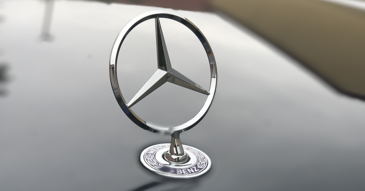 Обновленный Mercedes-Benz GLA получил новые тех...