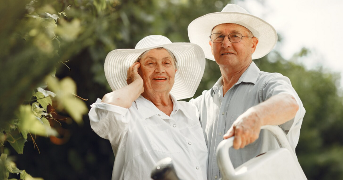 Российские пенсионеры всё чаще задумываются о с...