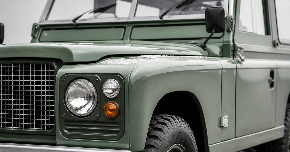 Классический Land Rover Defender с современным оснащением: уникальный проект Нидерландская компания представила электрически...