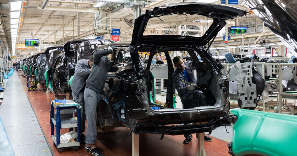 Ключевой поставщик АвтоВАЗа переходит на трёхдневку с января 2026 ДААЗ с 18 января 2026 года переводит персонал н...