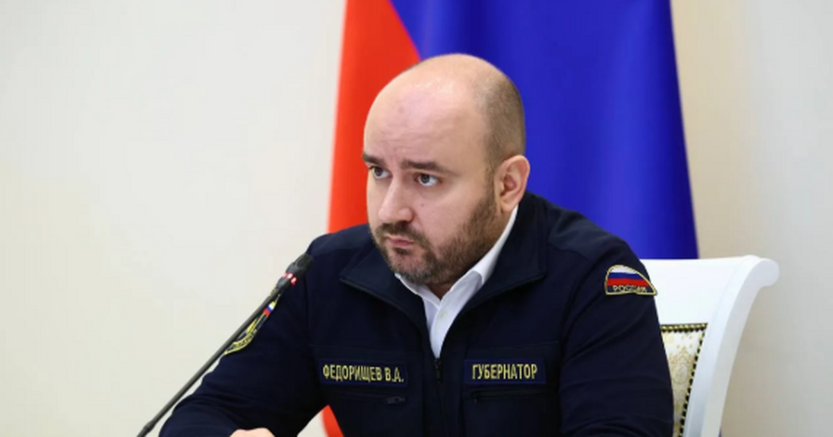 Федорищев потребовал от министра ЖКХ разъяснений по протекающей крыше в Тольятти Глава региона потребовал не допускать таких сит...