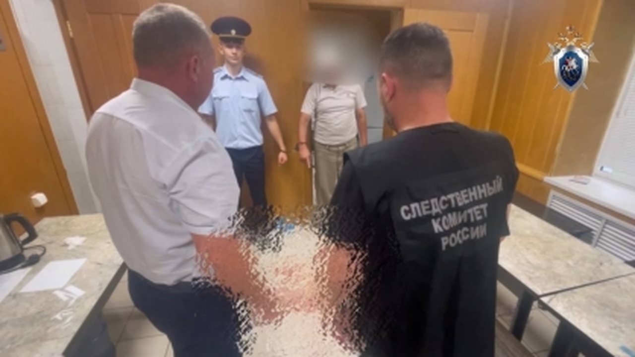 Зарезал коллегу кухонным ножом: в Самарской области вынесли приговор работнику железной дороги Преступление было совершено на почве личной неп...
