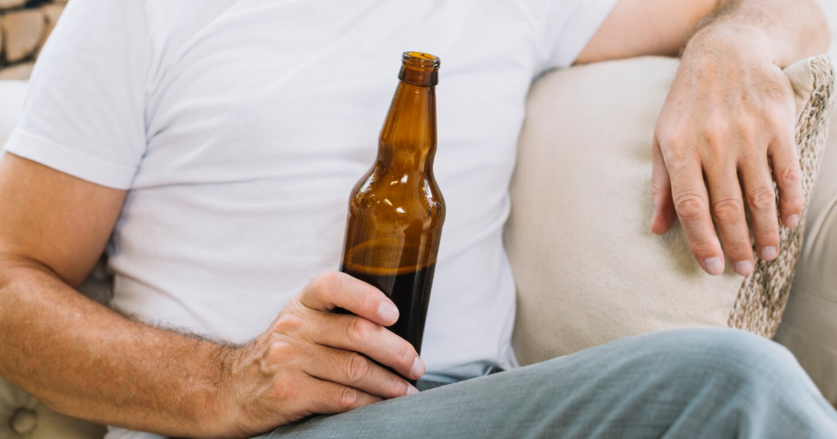 Алкоголь в молодости на фоне стресса может прив...