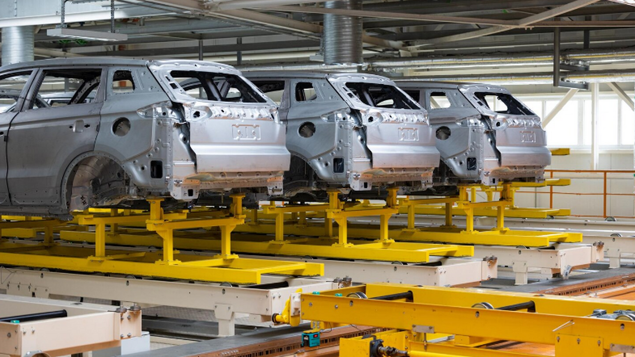 На «АвтоВАЗе» планируют перейти на четырёхдневн...