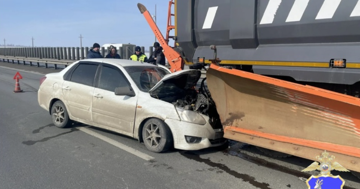В Самарской области водитель Datsun врезался в ...