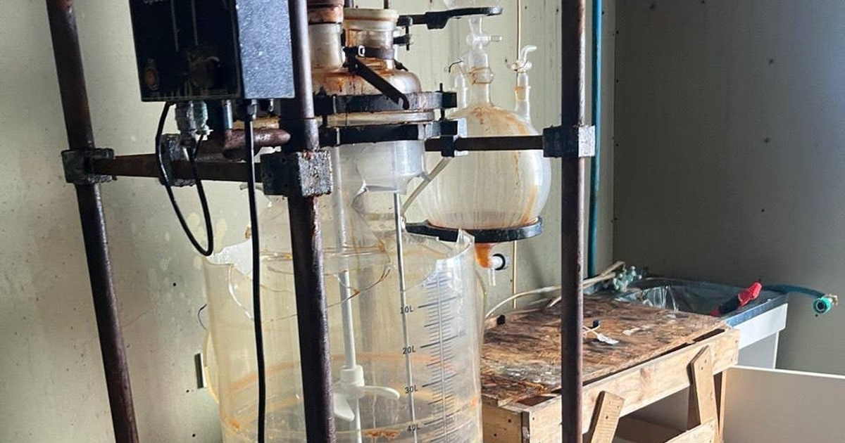 Полицейские изъяли 29 кг наркотиков и 400 кг пр...