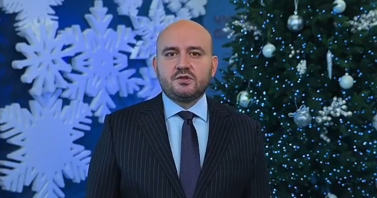 Он опубликовал праздничное видеообращение