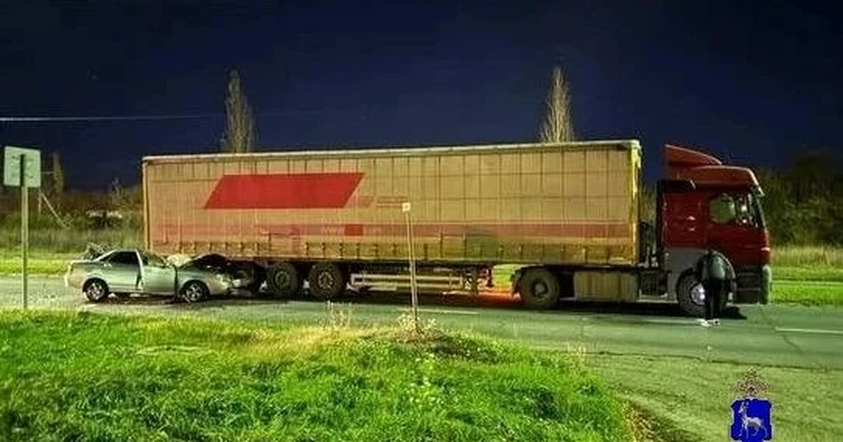 В районе дома № 103 на улице Борковской автомоб...