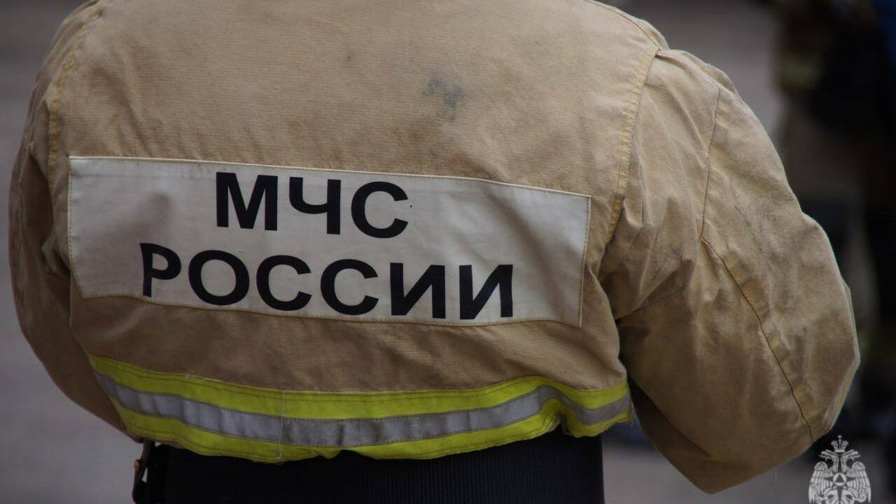 Обошлось без серьезных последствий: в ночь на 10 августа в Самаре горел балкон на ул. Рабочей В тушении участвовали 21 пожарный и 6 единиц те...