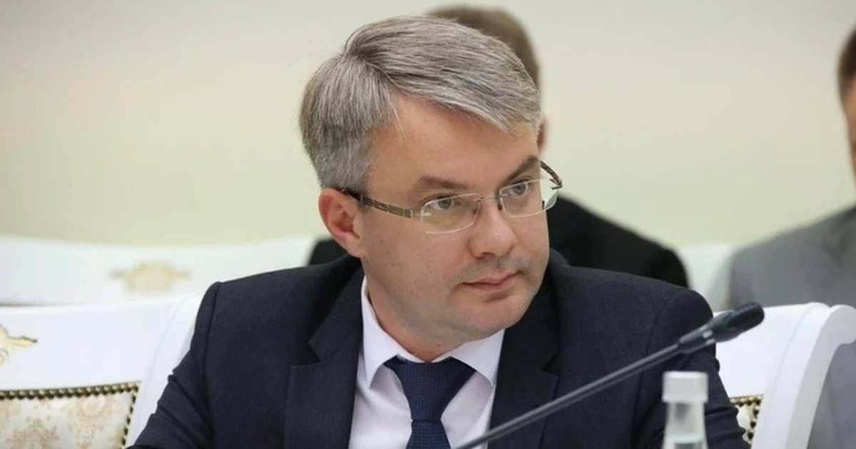 «Крылья Советов» отреагировали на запрет РФС: долг закроем, трансферы состоятся Об этом заявил председатель совета директоров к...