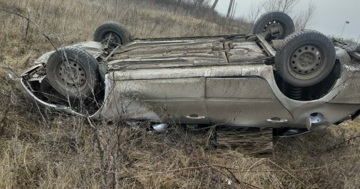 На месте аварии работали спасатели