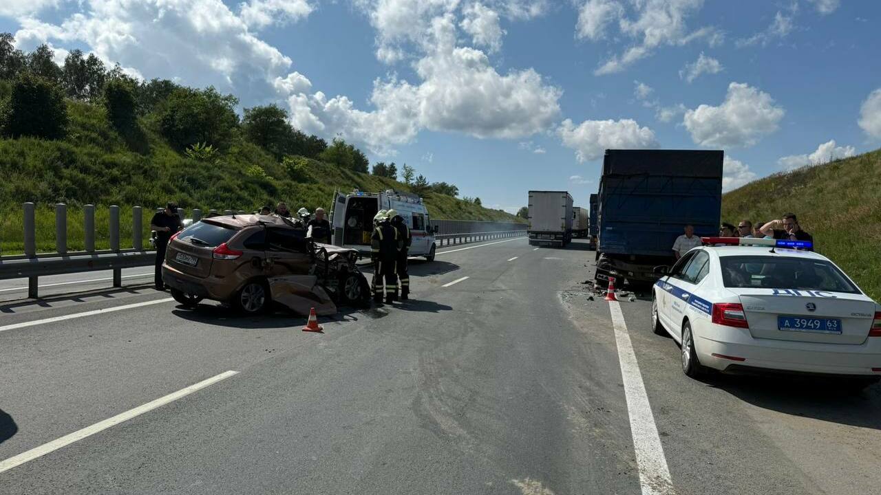 В Самарской области прокуратура контролирует расследование смертельного ДТП В столкновении "Лады" и МАЗа погиб один человек...