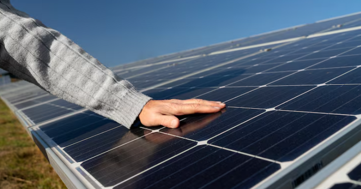 Российские учёные вдвое повысили надёжность перовскитных солнечных элементов Коллектив российских исследователей приблизил м...