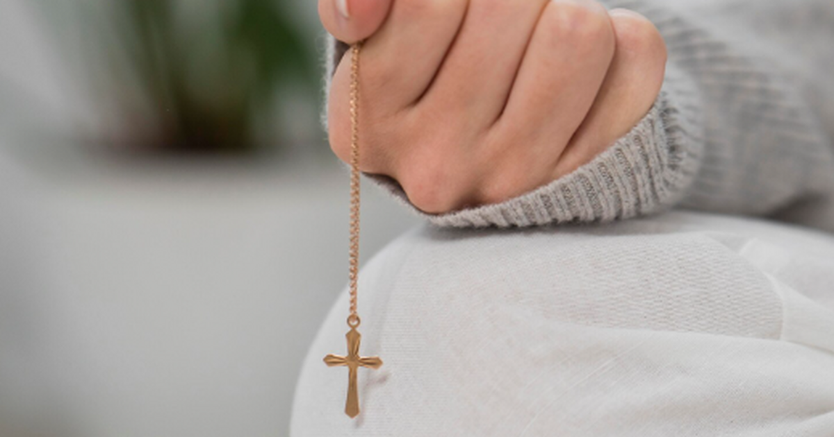 Чтобы беды обошли стороной, верующим советуют молиться перед выходом Православные священнослужители напоминают верую...