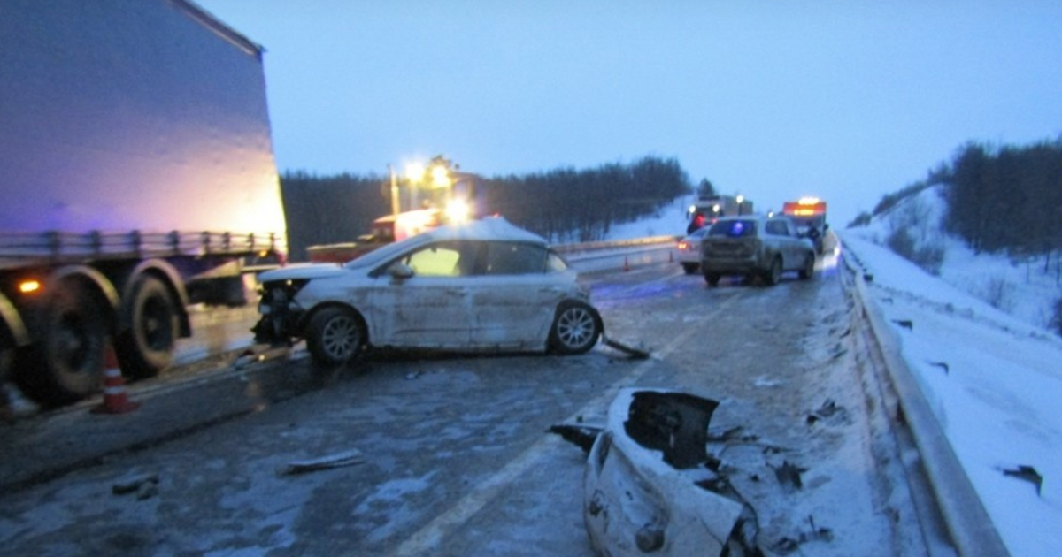 На трассе «Казань – Буинск – Ульяновск» столкну...