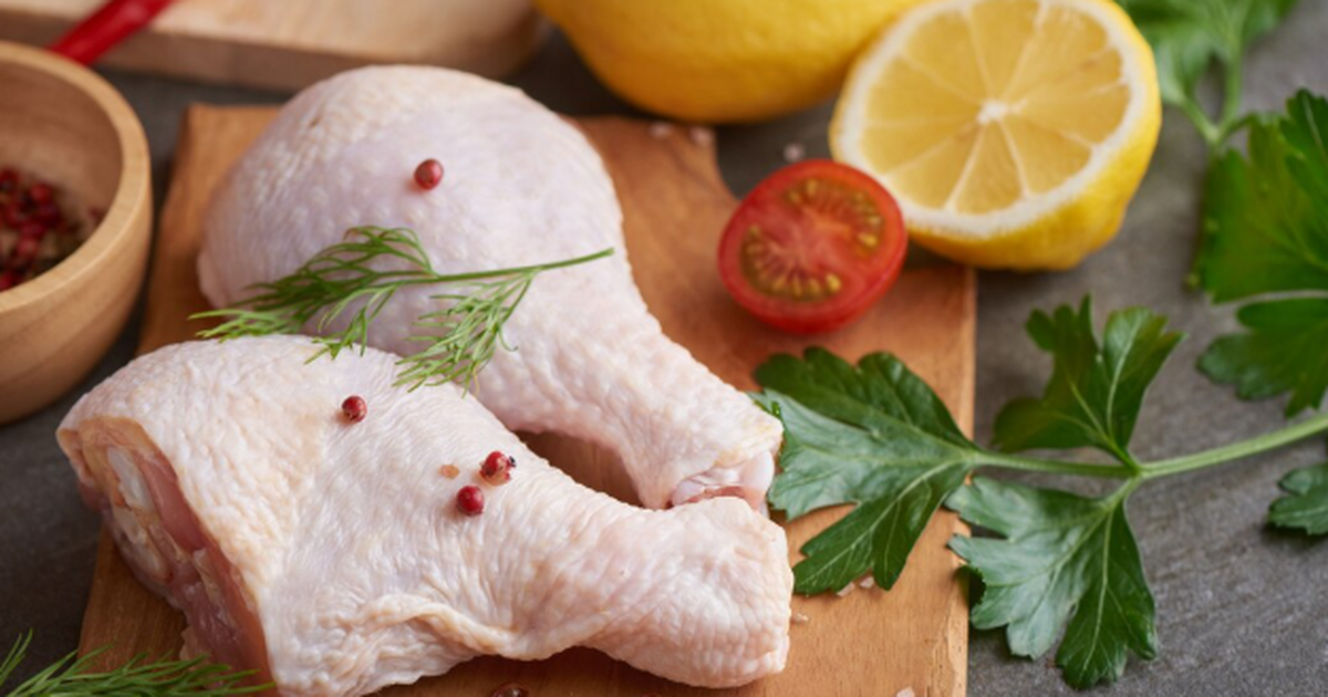Почему опытный птицевод ест магазинную курицу: как снизить в ней «химию» дома Среди покупателей живёт убеждение: домашняя или...