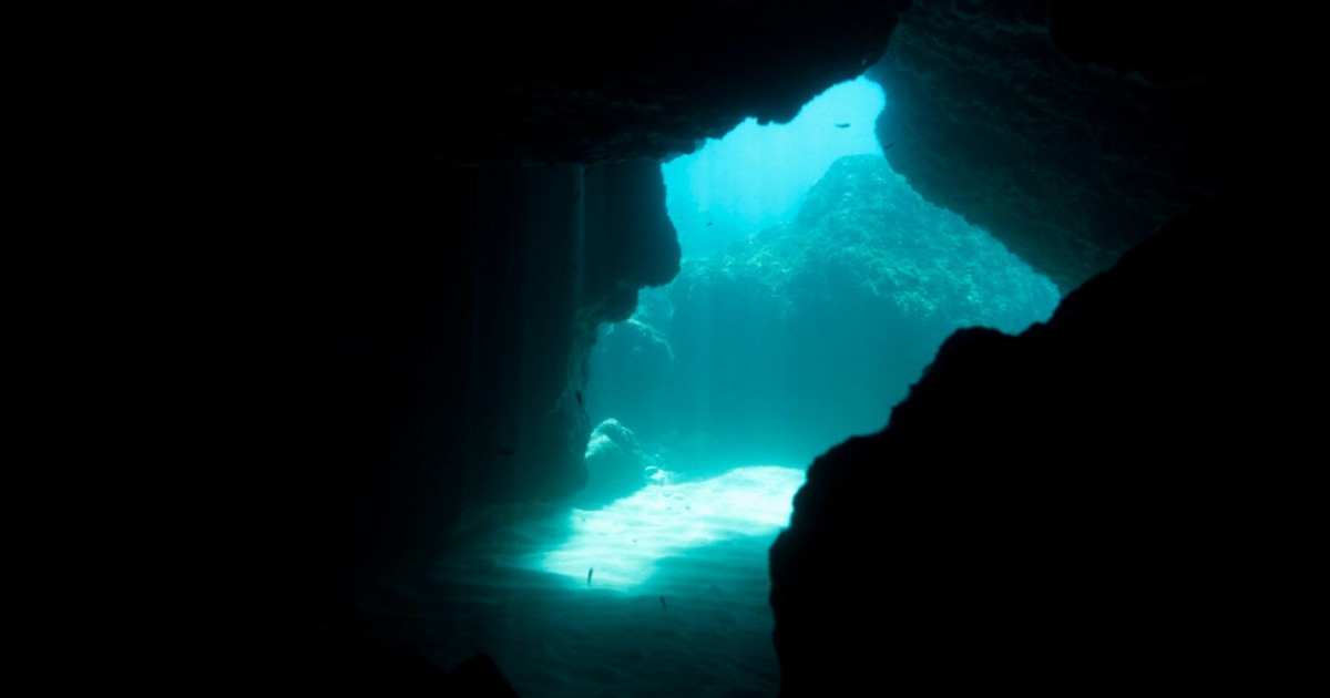 В глубине мексиканской пещерной системы найден скелет возрастом 8000 лет Археологи обнаружили 8000-летний скелет в затоп...