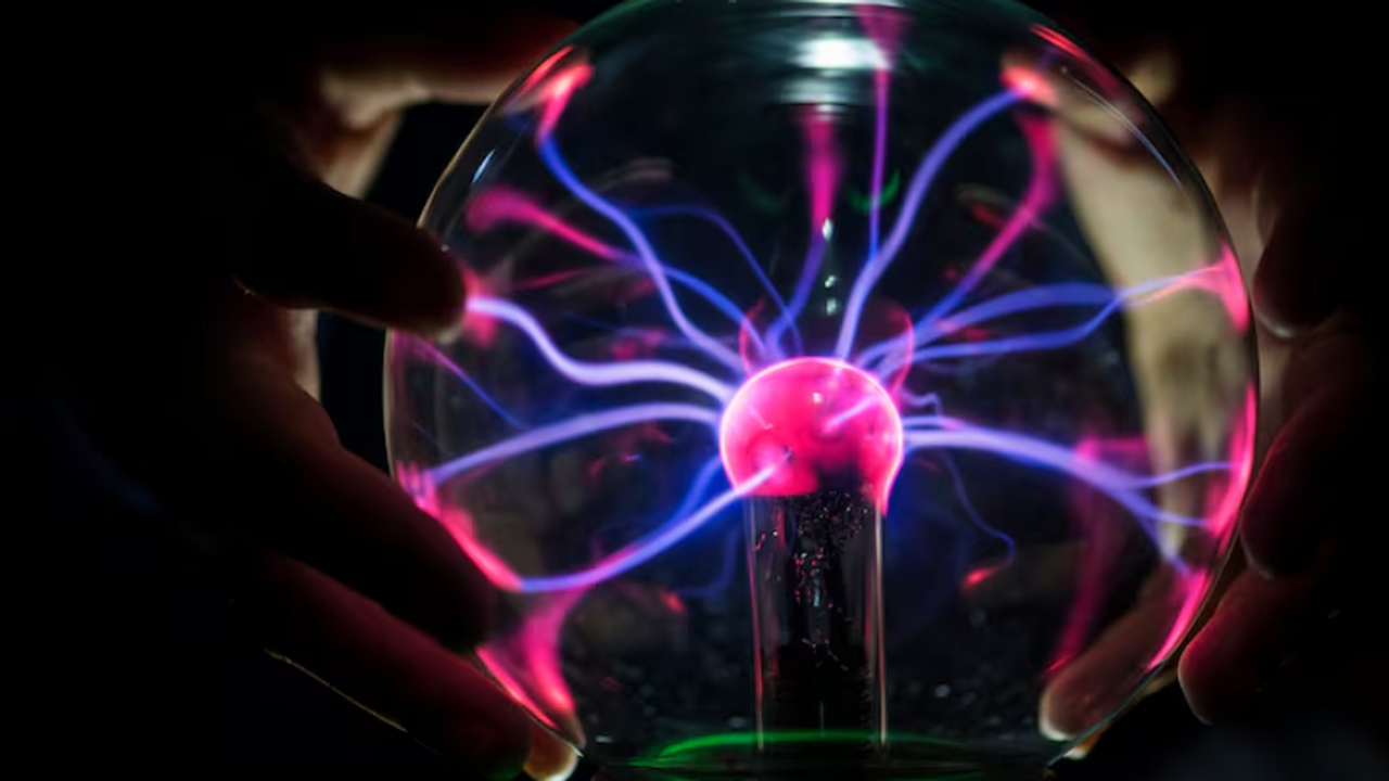 Сотрудник Google Quantum AIе получил Нобелевскую премию по физике 2025 года Мишель Деворе из Google Quantum AI стал лауреат...