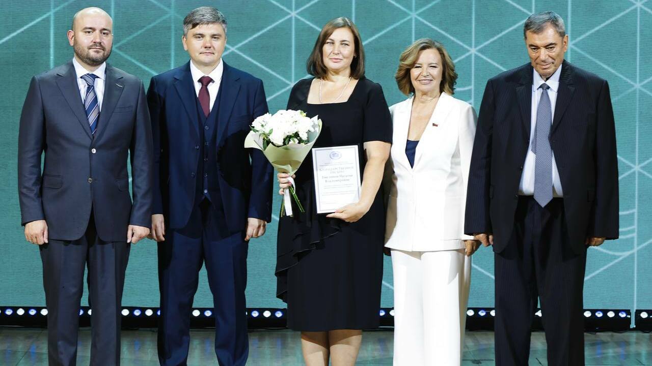 Губернатор вручил награды лучшим представителям...