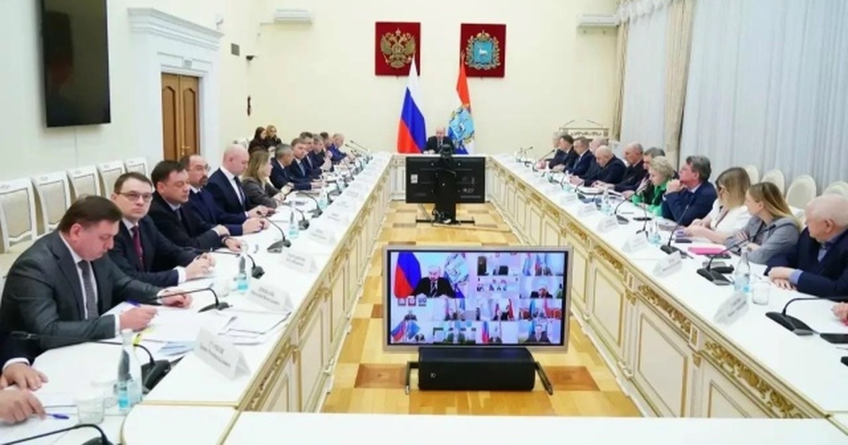 Вячеслав Федорищев поручил оперативно отработать обращения жителей области На оперативном совещании рассмотрели обращения,...